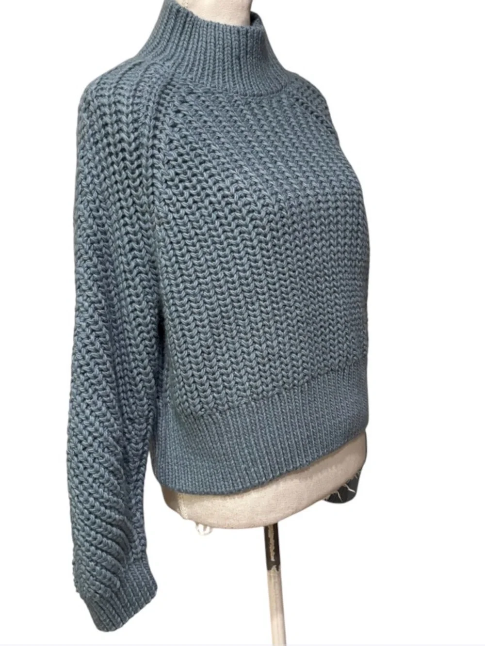 New H&M Powdered Blue Chunky Ribbed Knit Turtleneck Sweater Size M